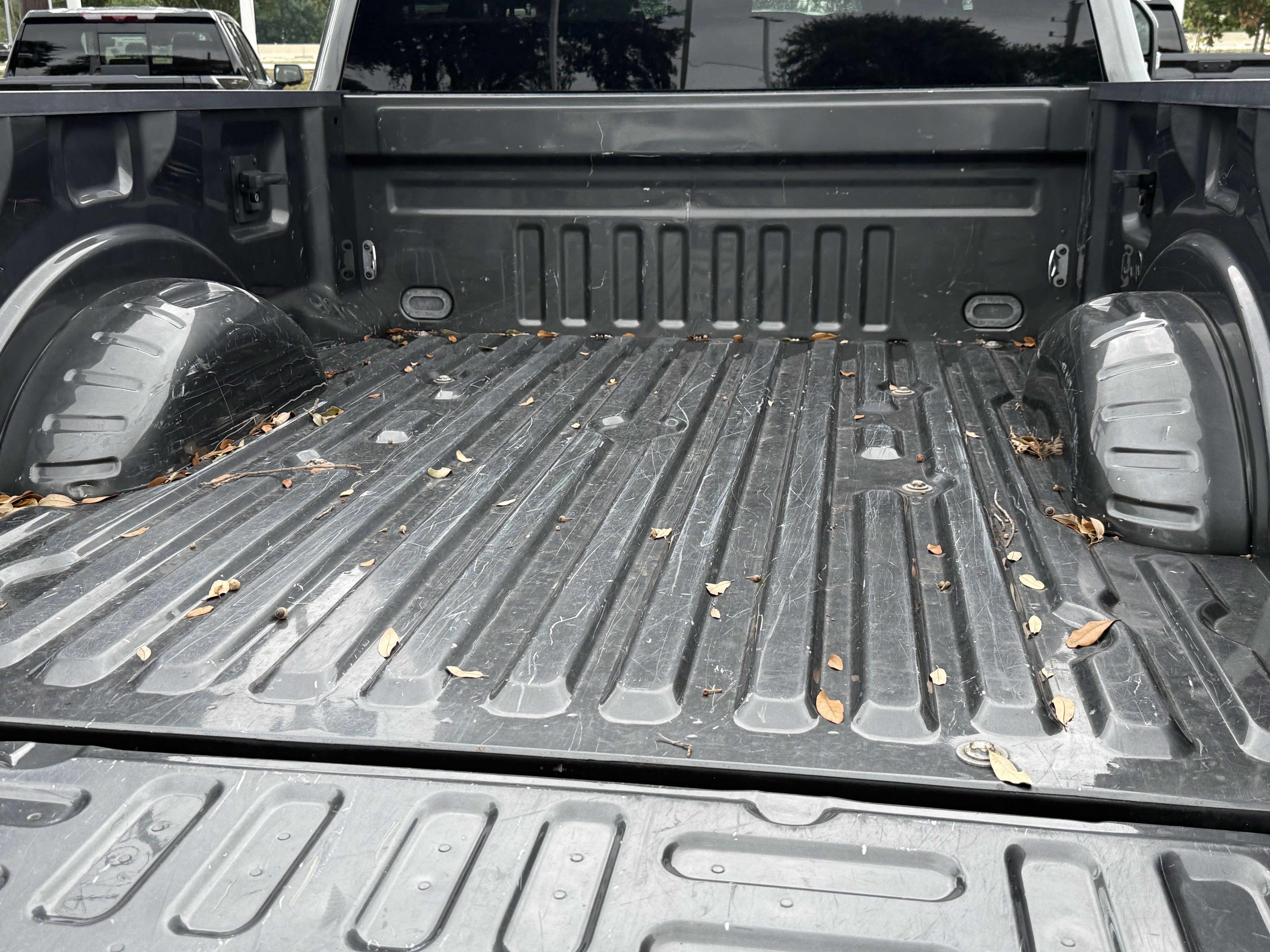 Used 2017 Ford F250 XLT w/ XLT Premium Package AWD/4WD image 30