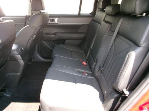 Used 2026 Hyundai Santa Fe SEL FWD image 10