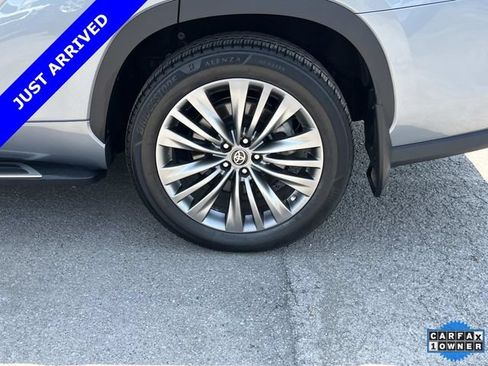 Used 2021 Toyota Highlander Platinum AWD/4WD image 12