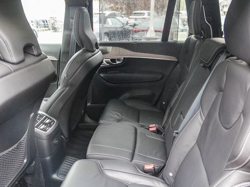 Used 2024 Volvo XC90 T8 Ultimate w/ Lounge Package image 19