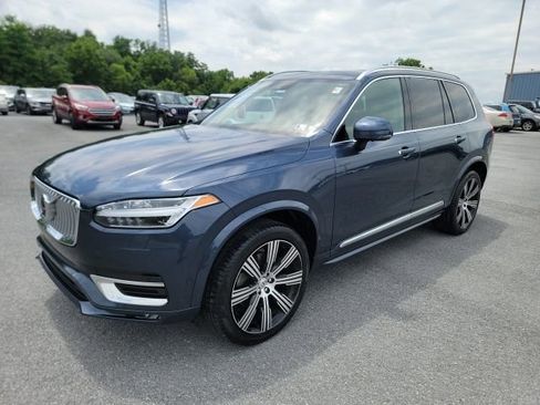 Used 2022 Volvo XC90 T6 Inscription image 3