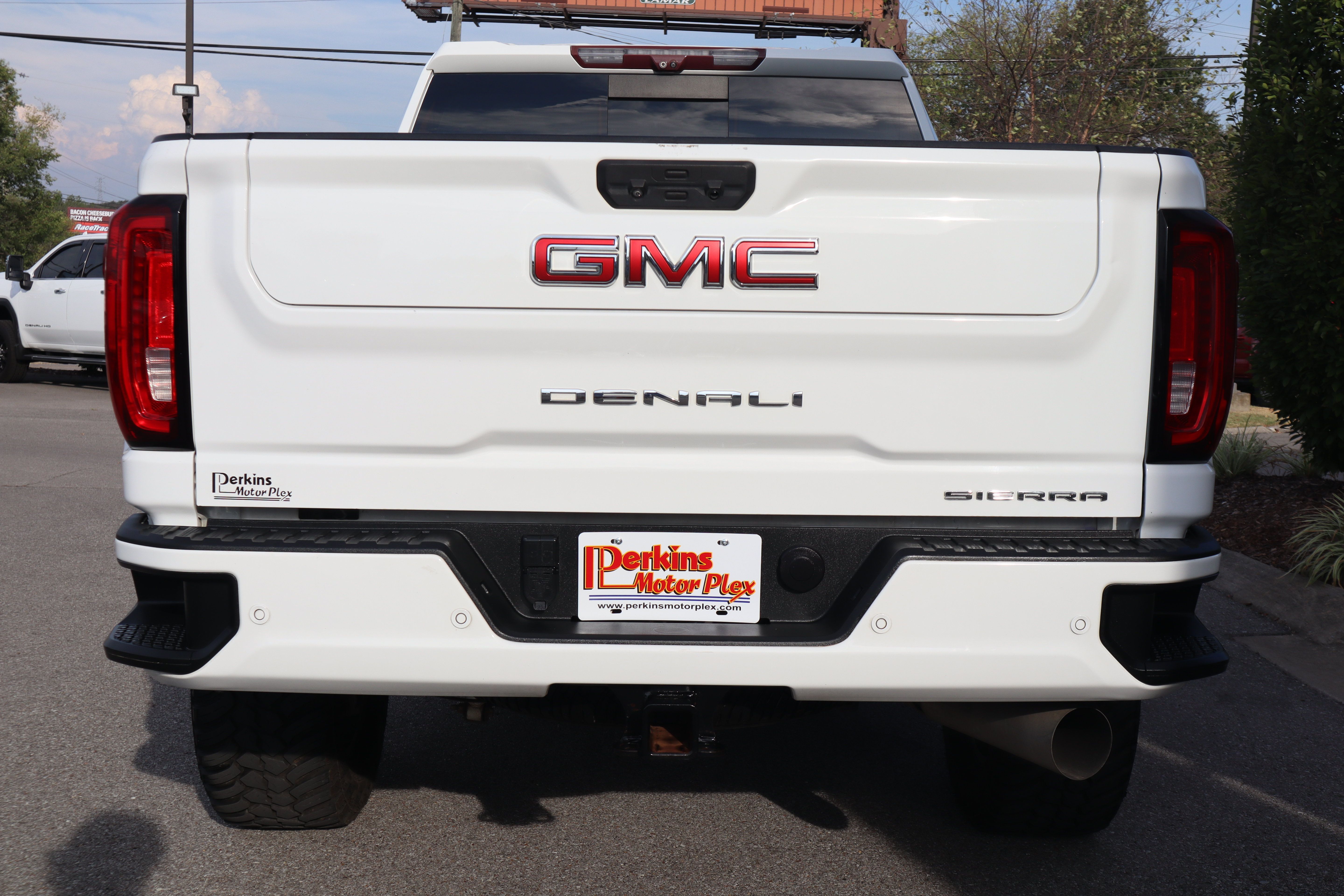 Used 2020 GMC Sierra 2500 Denali w/ Denali Ultimate Package AWD/4WD image 8