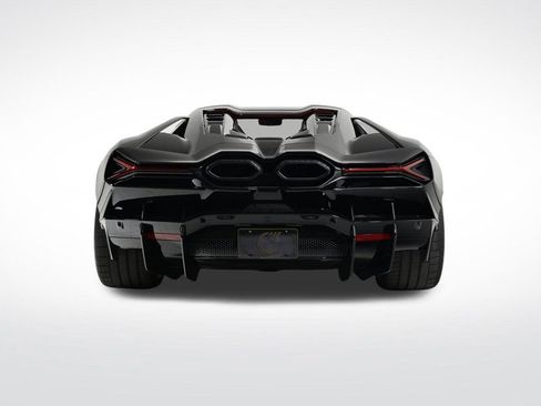 Used 2024 Lamborghini Revuelto image 4