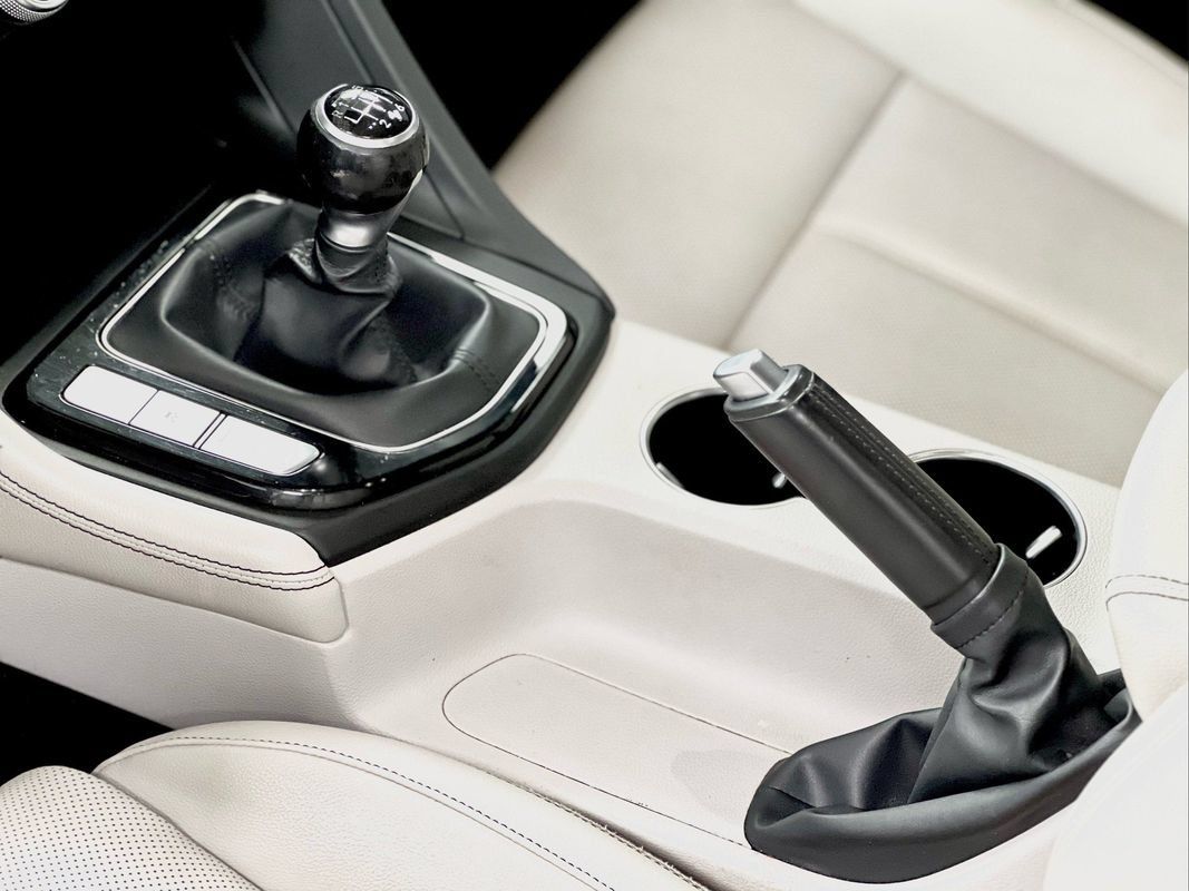 Used 2019 Genesis G70 2.0T Sport RWD image 34