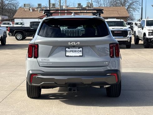 Used 2024 Kia Sorento SX image 4