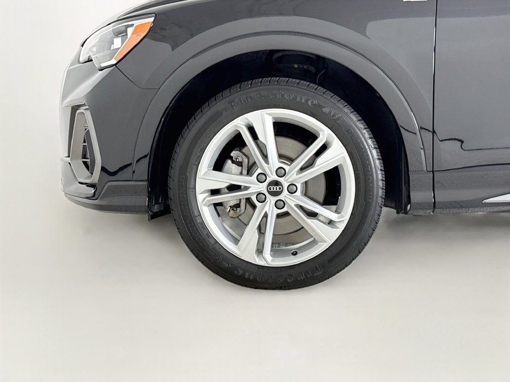 Used 2021 Audi Q3 2.0T Premium w/ Convenience Package AWD/4WD image 25