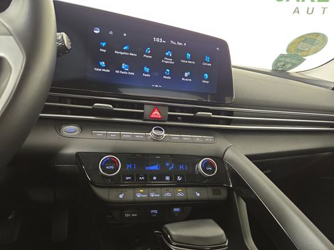 Used 2023 Hyundai Elantra SEL w/ Convenience Package image 22