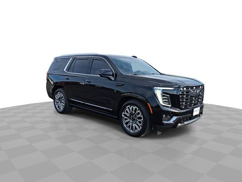Used 2025 GMC Yukon Denali Ultimate AWD/4WD image 2