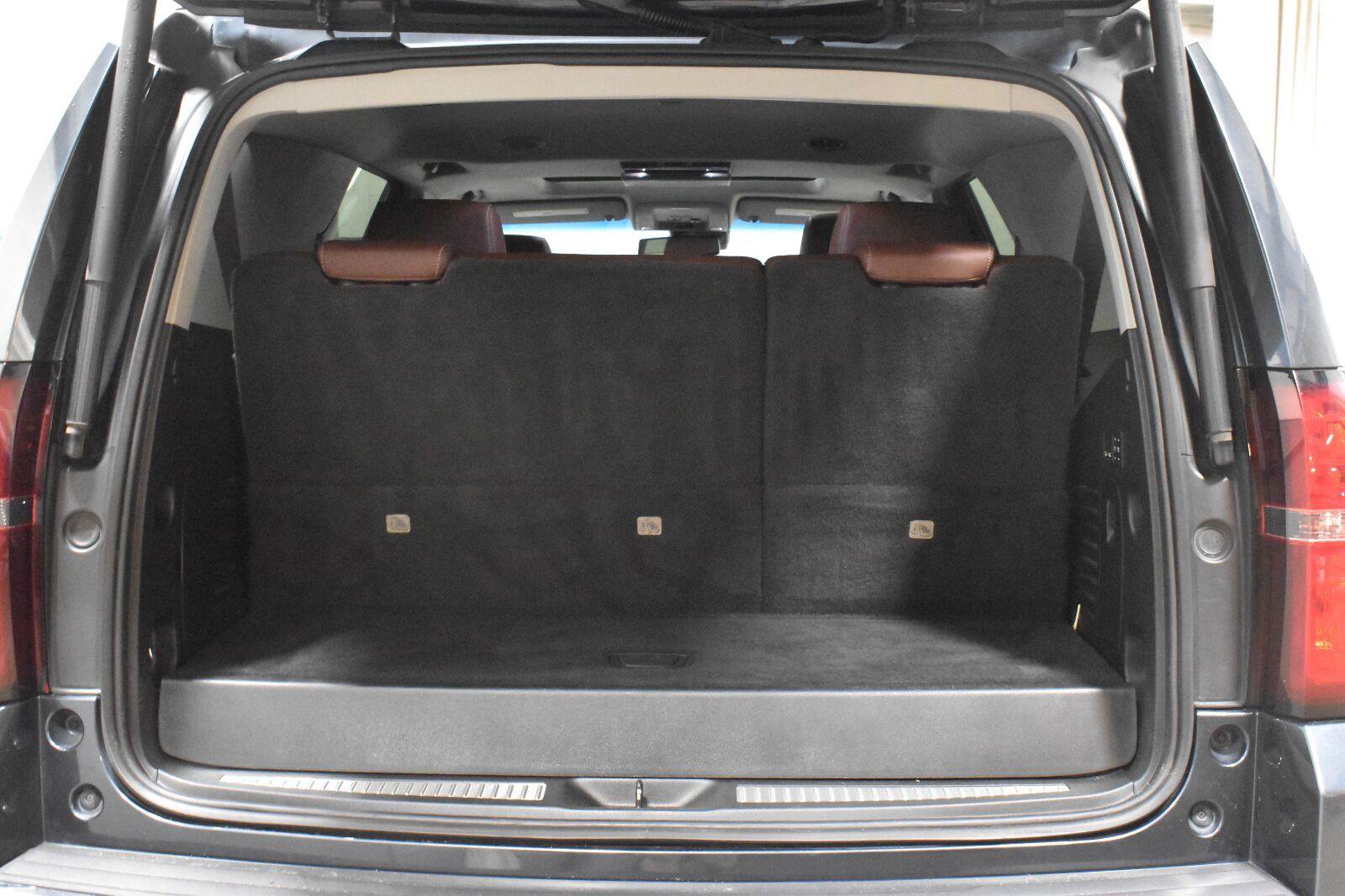 Used 2019 Chevrolet Tahoe Premier w/ Premier Plus Edition AWD/4WD image 26