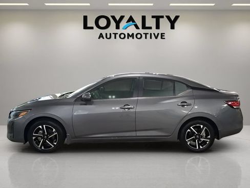 Used 2025 Nissan Sentra SV w/ All-Weather Package FWD image 2