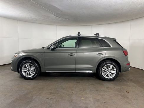 Used 2023 Audi Q5 2.0T Premium w/ Convenience Package image 4