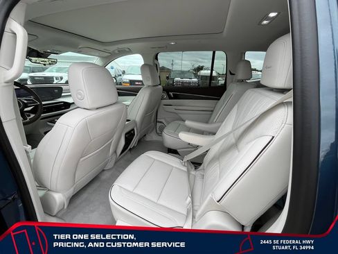 New 2026 Buick Enclave Avenir w/ Super Cruise Package AWD/4WD image 13