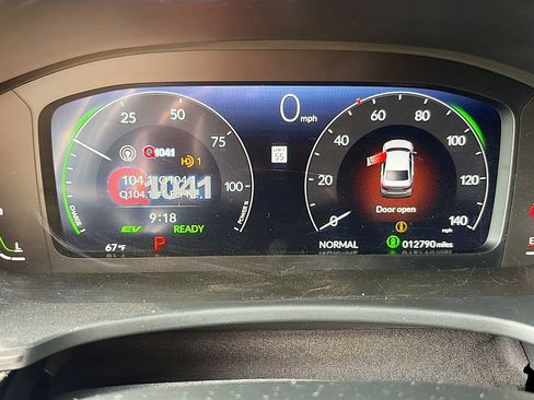 Used 2025 Honda Civic Sport image 12