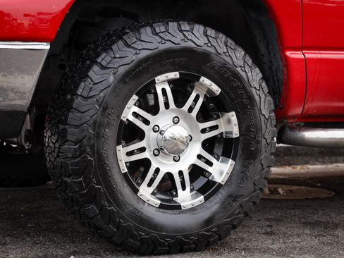 Used 2007 Dodge Ram 1500 Truck SLT image 11