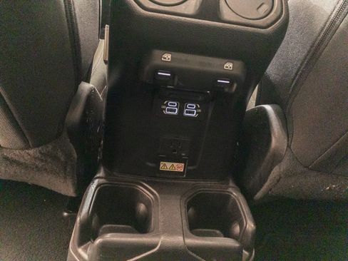 Used 2023 Jeep Gladiator Overland image 13