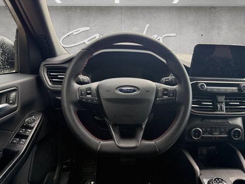 Certified 2025 Ford Escape ST-Line FWD image 22