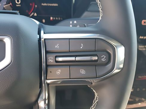 New 2026 GMC Acadia Denali w/ Super Cruise Package FWD image 36
