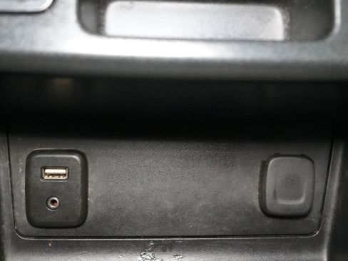 Used 2018 Chevrolet Colorado ZR2 image 31