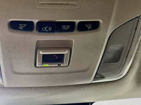 Used 2021 Toyota Corolla LE FWD image 22