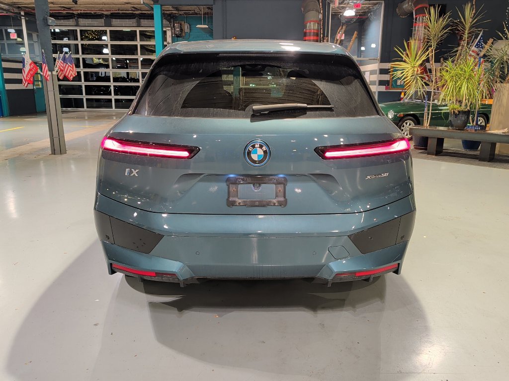 Certified 2024 BMW iX xDrive50 w/ Premium Package AWD/4WD image 11