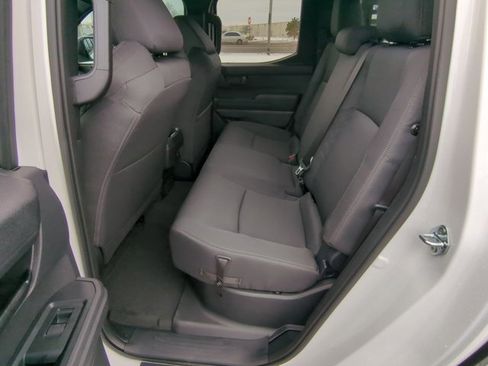 Used 2025 Toyota Tacoma SR5 image 15