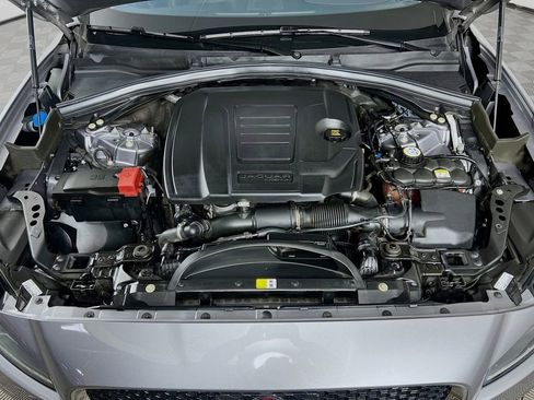 Used 2020 Jaguar F-PACE Prestige image 31