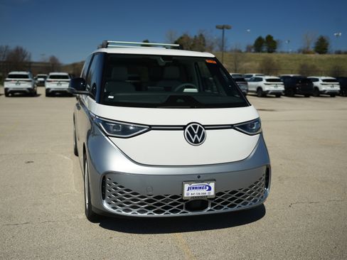 New 2025 Volkswagen ID. Buzz 1st Edition image 2