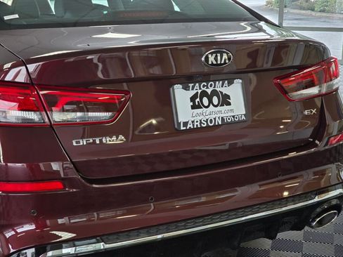 Used 2019 Kia Optima EX w/ EX Premium Package image 12
