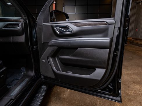 Used 2021 Chevrolet Tahoe Z71 image 38