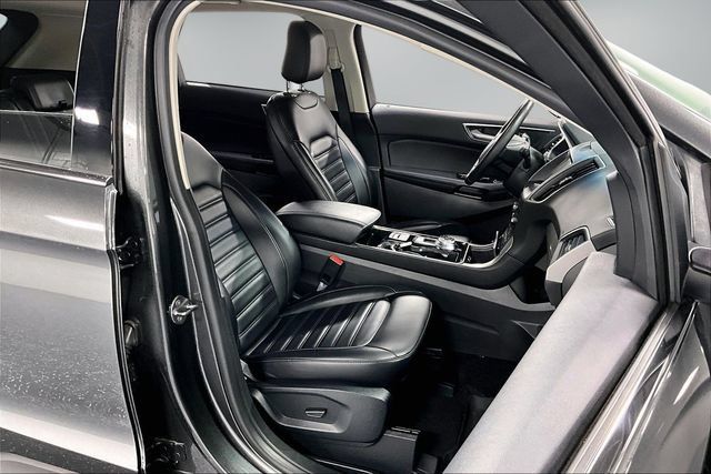 Used 2020 Ford Edge SEL w/ Convenience Package FWD image 26
