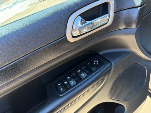 Used 2015 Jeep Grand Cherokee Altitude image 12