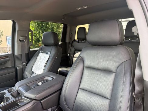 Used 2022 GMC Sierra 1500 Elevation RWD image 9