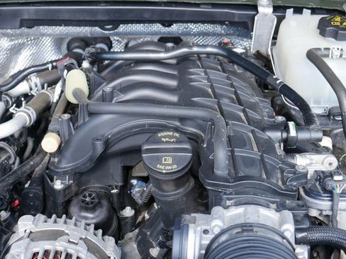 Used 2024 Jeep Wrangler Unlimited Rubicon image 12