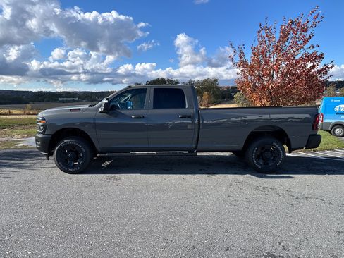 New 2026 RAM 3500 Tradesman image 12