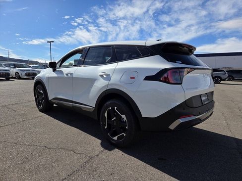 New 2026 Kia Sportage S image 4