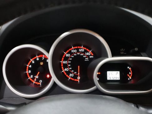 Used 2009 Pontiac Vibe Base w/ Sun And Sound Package image 31