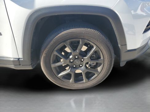 Certified 2025 Jeep Compass Latitude w/ Altitude Special Edition AWD/4WD image 29
