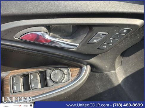 Used 2017 Chevrolet Malibu Premier w/ Premier Sun and Wheel Package image 13