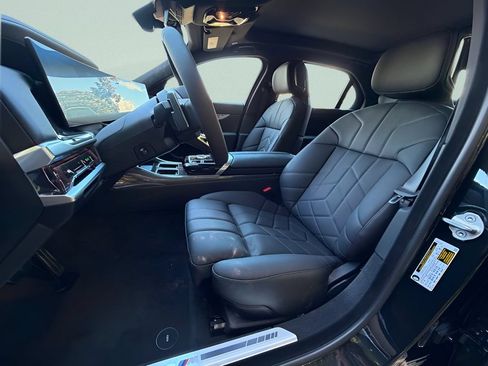 New 2026 BMW 740i w/ Executive Package RWD image 10