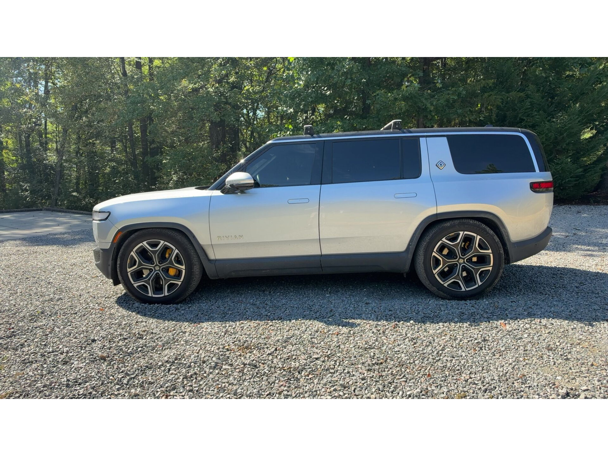 Used 2023 Rivian R1S Adventure Quad AWD/4WD image 2
