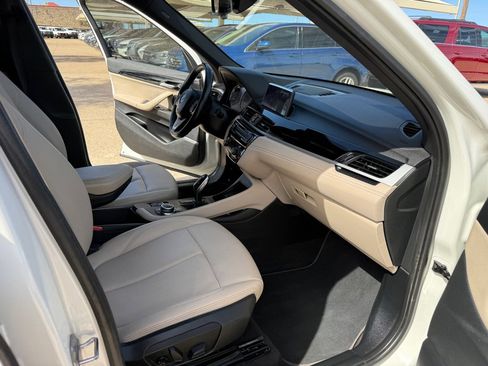 Used 2020 BMW X1 sDrive28i w/ Convenience Package image 15