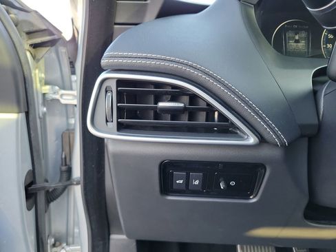 Used 2018 Jaguar F-PACE S image 20