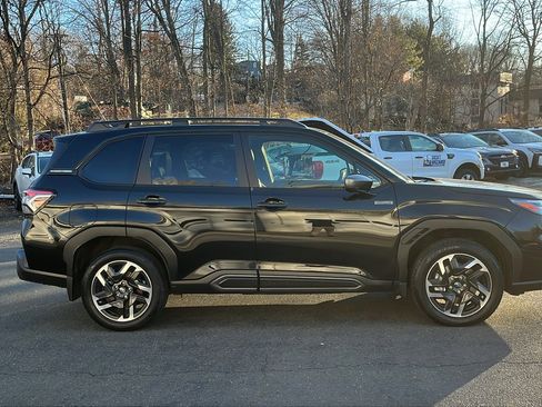 Certified 2025 Subaru Forester Limited image 8