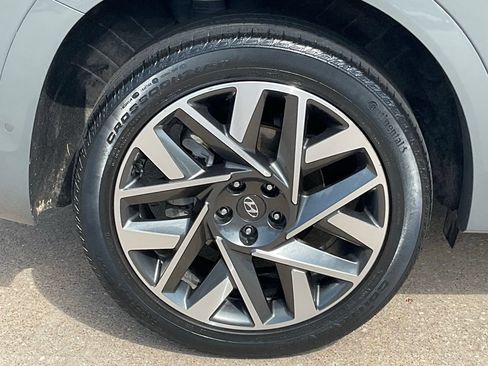 Used 2022 Hyundai Santa Fe Calligraphy FWD image 7