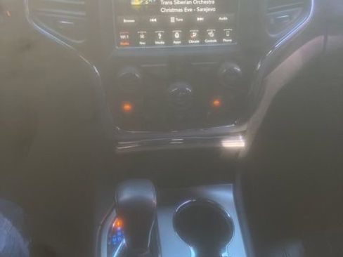 Used 2018 Jeep Grand Cherokee Altitude image 8