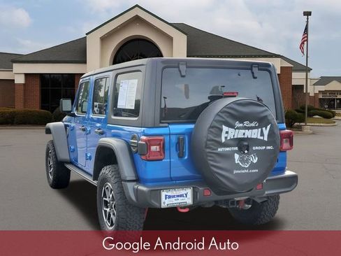 Used 2024 Jeep Wrangler Unlimited Rubicon AWD/4WD image 3