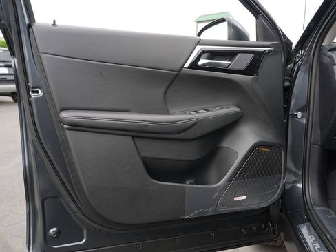 New 2026 Mitsubishi Outlander SE AWD/4WD image 14
