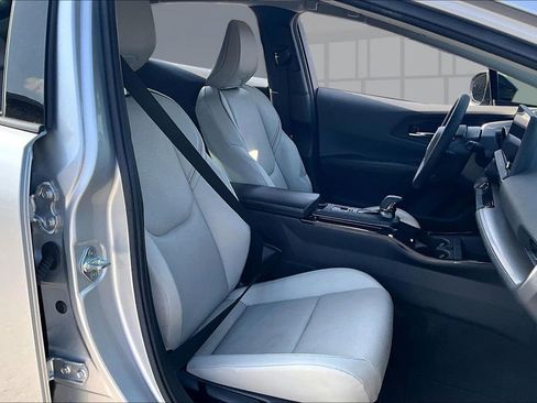 Used 2023 Toyota Prius XLE image 29