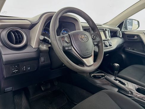 Used 2018 Toyota RAV4 LE w/ All Weather Liner Package AWD/4WD image 20