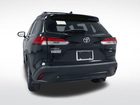 Certified 2022 Toyota Corolla Cross LE image 22